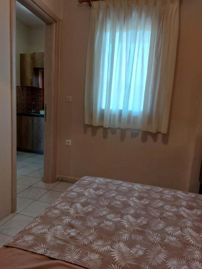Athina Vourvourou Apartments Exterior photo